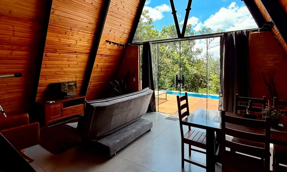 Cabana Energia em Pirenópolis entrega imersão no cerrado