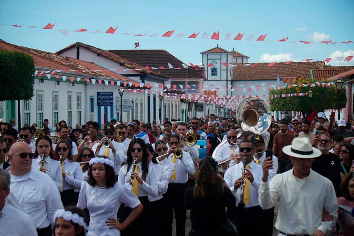 Cavalhadas Pirenópolis 2026: 200 anos e programação