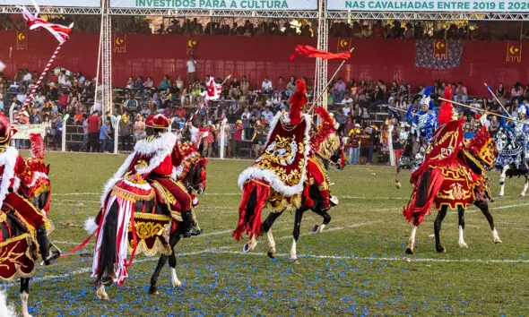 Cavalhadas Pirenópolis: horários, dias e como funciona