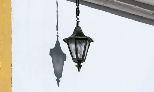 Luminária colonial Pirenópolis: detalhe da Rua Nova