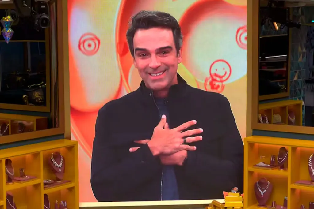 Tadeu Schmidt revela luto ao vivo e emociona BBB26 com sua sinceridade