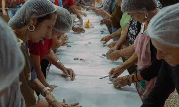 Verônicas do Divino: como são feitas na Festa de Pirenópolis Verônicas do Divino como são feitas na Festa de Pirenópolis