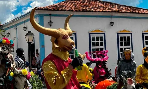 Festa do Divino em Pirenópolis: 10 curiosidades para conhecer Festa do Divino em Pirenópolis: 10 curiosidades para conhecer