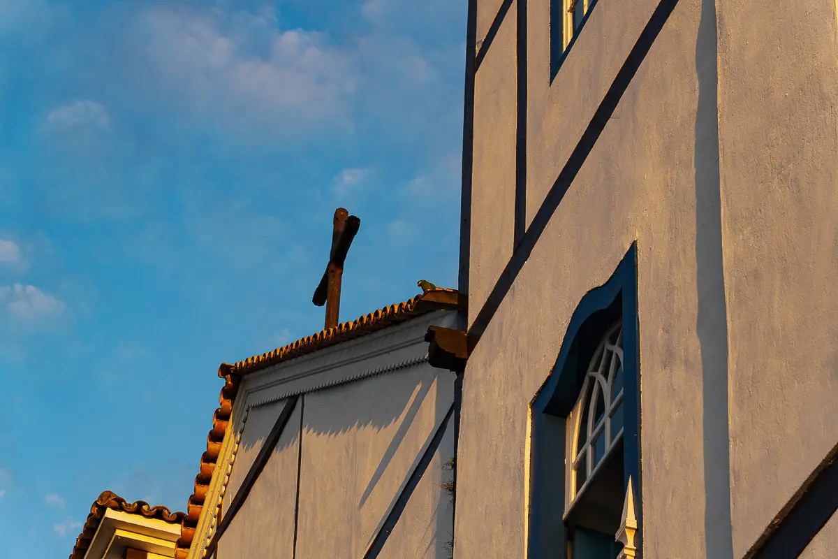 Igreja Matriz Pirenópolis luz e detalhes da fachada