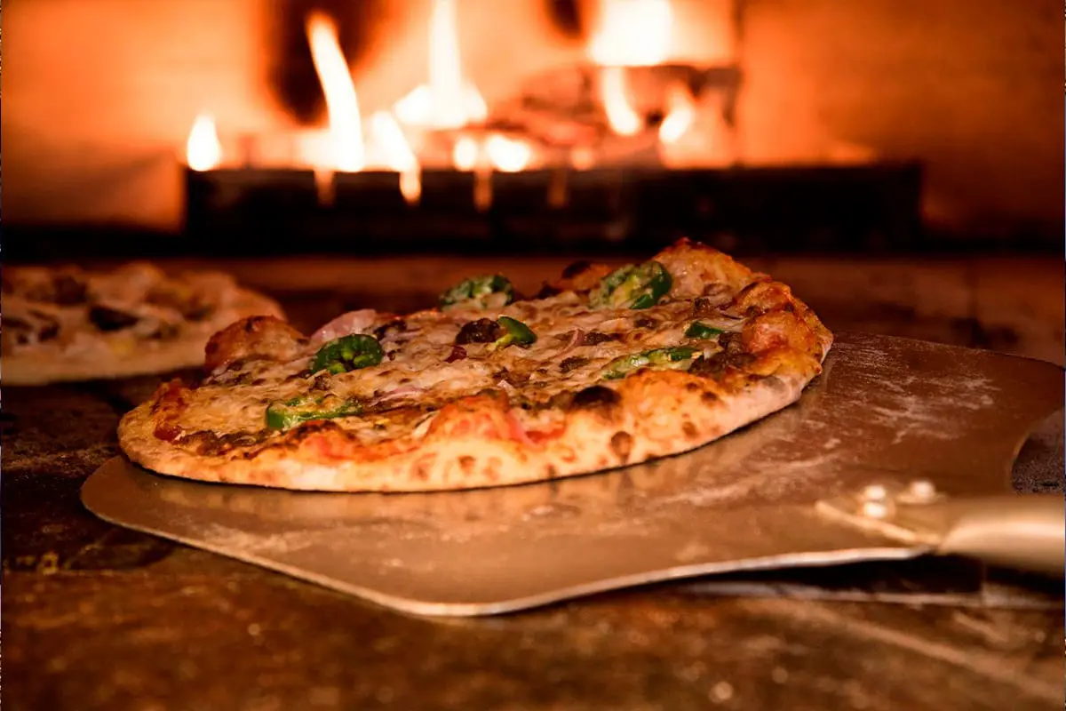 Onde comer pizza em Pirenópolis? 5 opções bem avaliadas
