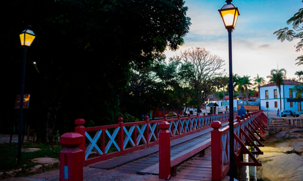 Ponte sobre o Rio das Almas