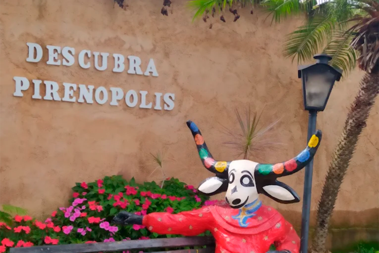 CAT de Pirenópolis ajuda turistas a explorar a cidade