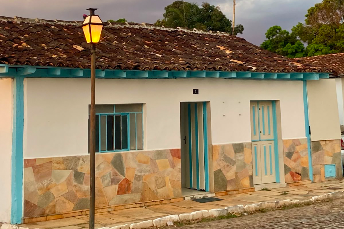 Casario Colonial de Pirenópolis Revela Charme ao Entardecer