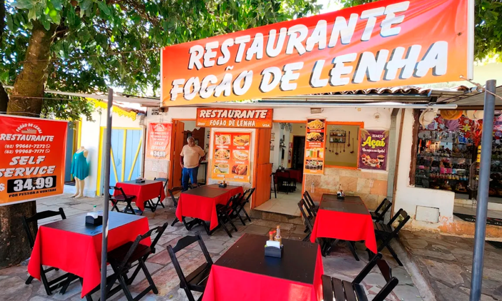 Fogão de Lenha conquista clientes com sabor caseiro em Pirenópolis