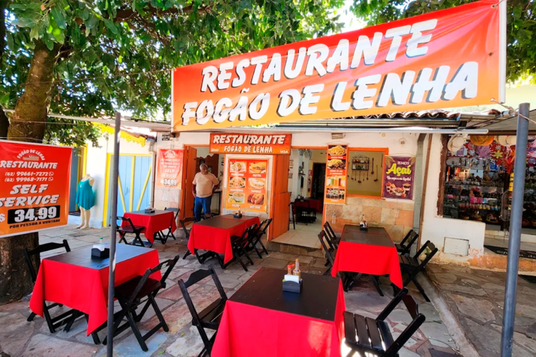 Fogão de Lenha conquista clientes com sabor caseiro em Pirenópolis