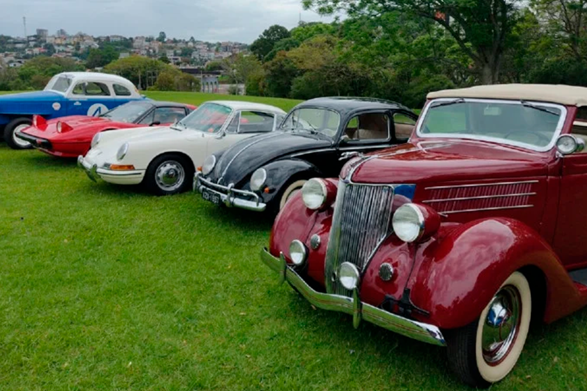 Interclubes Car Show reúne veículos antigos em Pirenópolis