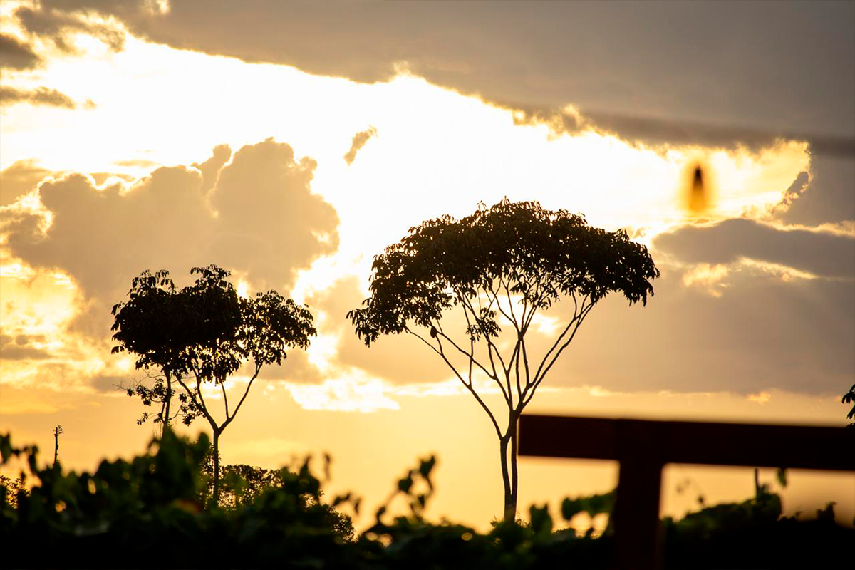 Pôr do sol em Pirenópolis revela a beleza silenciosa do Cerrado