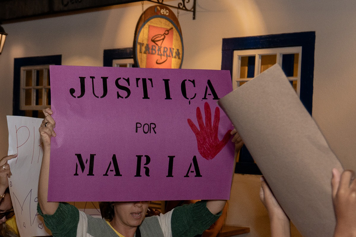 Todos por Maria! Manifestação contra violência em Pirenópolis