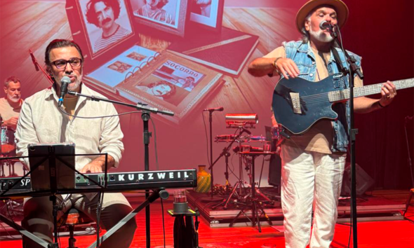 TomChris e Pádua fazem show gratuito em Pirenópolis