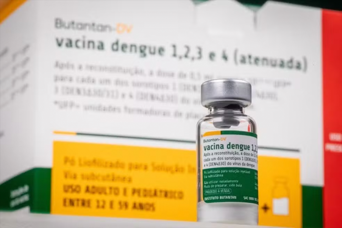Vacina da dengue tem aplicação suspensa pelo Ministério da Saúde