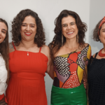Zabumba de Chita faz participação especial no show de Mariana Aydar