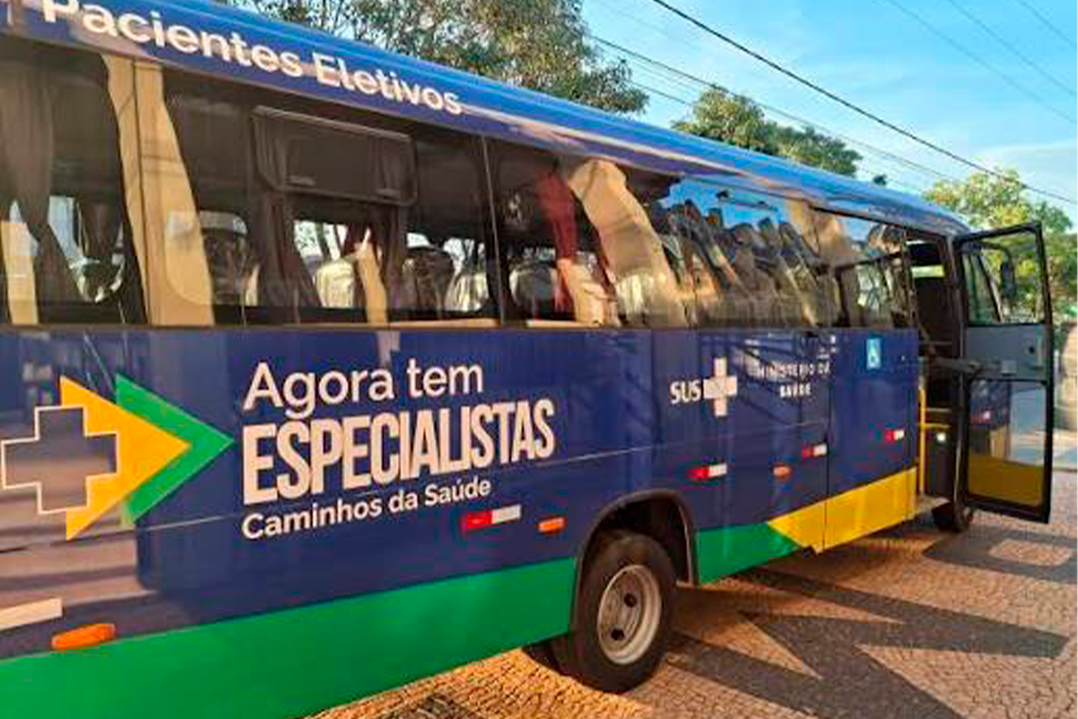 Agora Tem Especialistas: Pirenópolis recebe 1º ônibus do programa