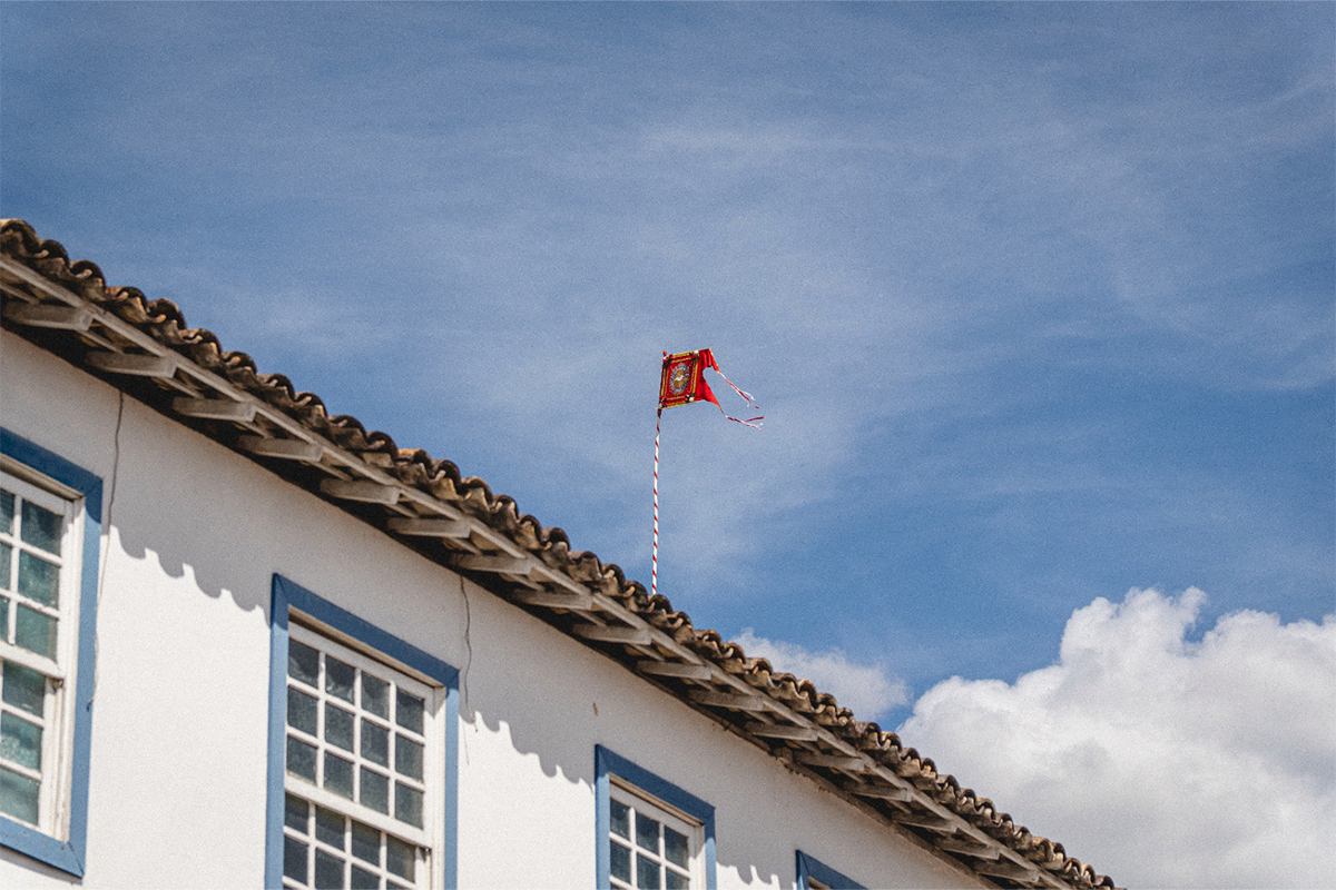 Bandeira do Divino Mantém Viva uma Tradição de Pirenópolis