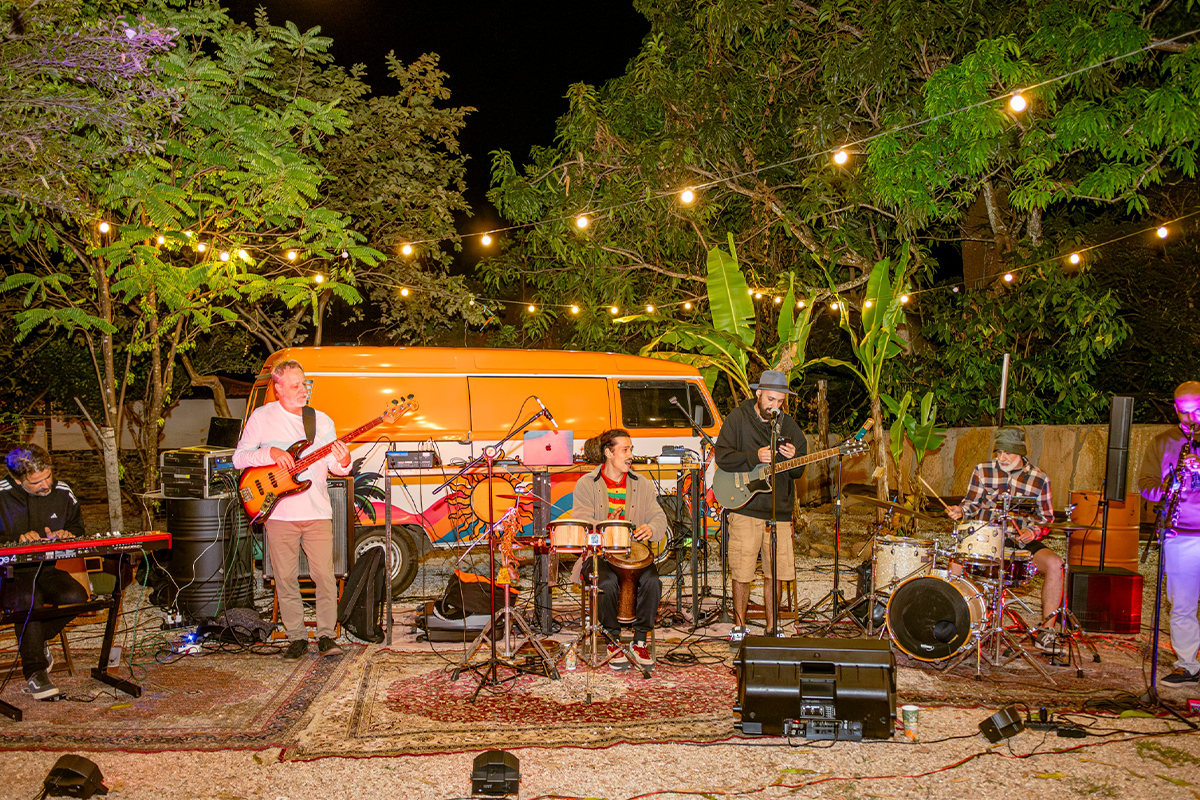 Groovy Day Piri: A Estreia Imperdível com Diego Stucchi e Banda Baticum