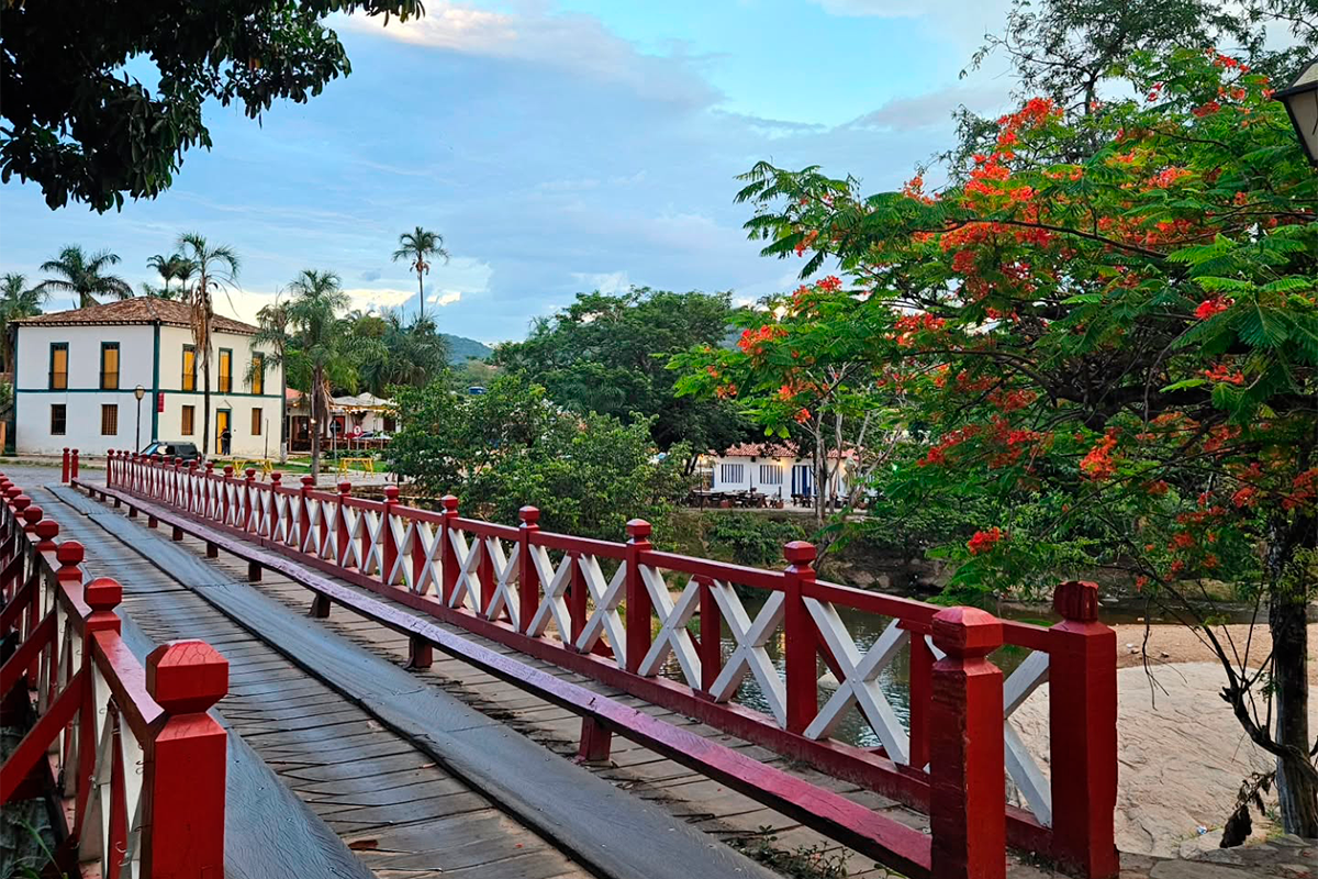 Ponte Velha de Pirenópolis: história às margens do Rio das Almas