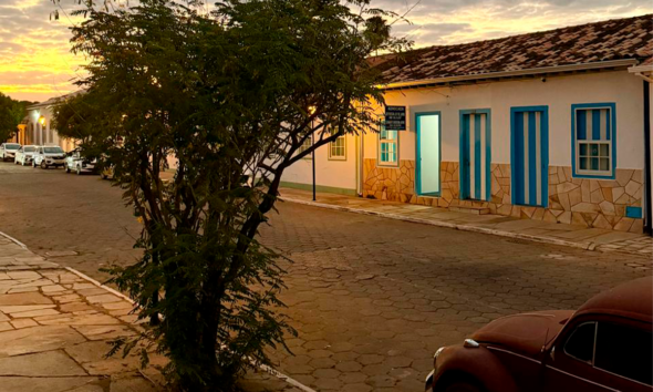 Rua Direita de Pirenópolis é uma das ruas mais charmosas da cidade Rua Direita de Pirenópolis é uma das ruas mais charmosas da cidade
