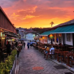 Rua do Lazer em Pirenópolis ganha outro encanto ao pôr do sol