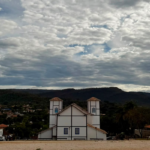 Clima em Pirenópolis muda com chegada de massa de ar frio