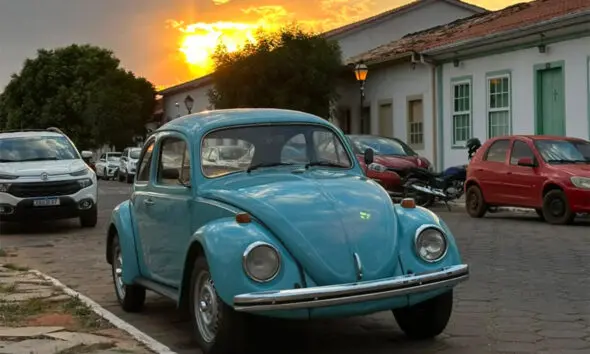 Fusca em Pirenópolis: um clássico no fim de tarde em Piri