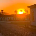 Pôr do sol em Pirenópolis ilumina o Centro Histórico