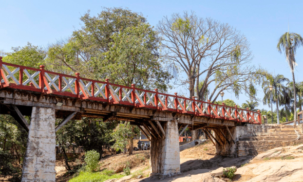 Prefeitura esclarece em nota a condição da Ponte Centenária de Pirenópolis Prefeitura esclarece em nota a condição da Ponte Centenária de Pirenópolis