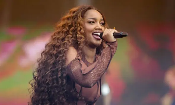 IZA convida para show no Canto da Primavera em Pirenópolis