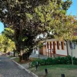 Rua Aurora em Pirenópolis revela o charme do Centro Histórico