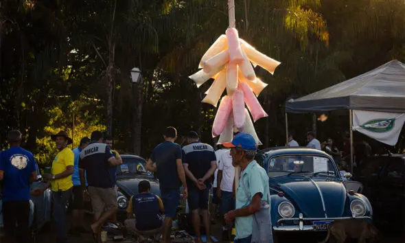 Memória de infância: algodão-doce e carros antigos