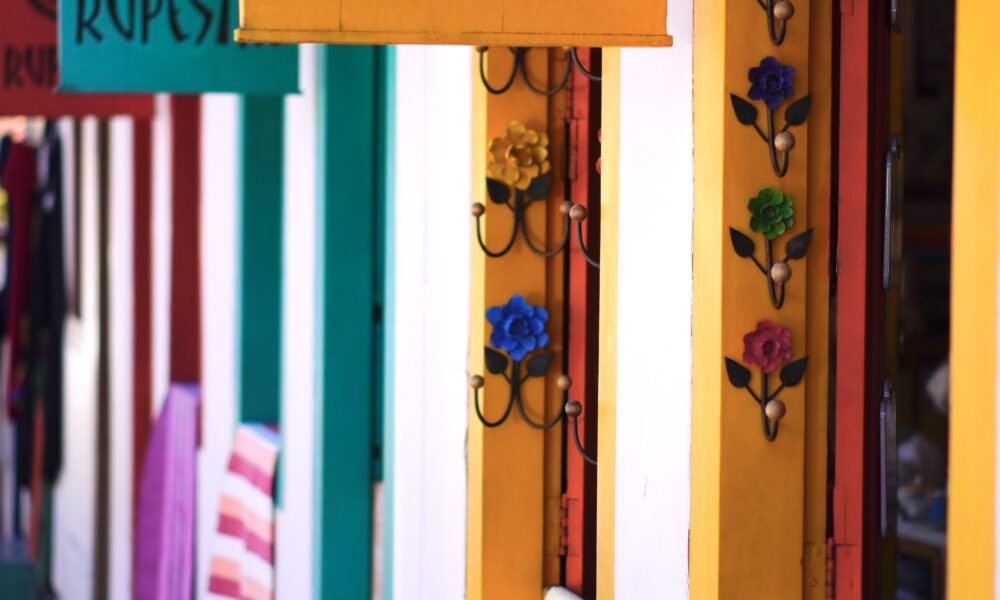 Fachadas encantadas: a arte que mora nas vitrines de Piri - DSC6148