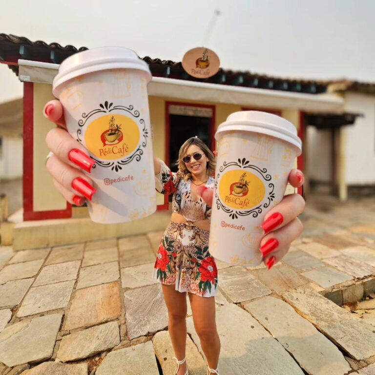 Pé di Café: Encanto e Sabor em Cada Gole no Coração de Piri
