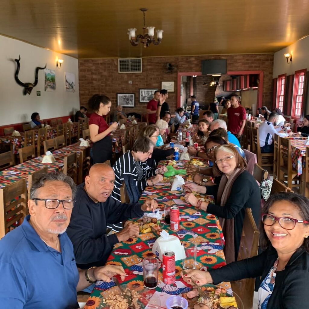 Tempero do Rosário: Sabor Goiano e Fartura no Centro de Piri - IMG 2808