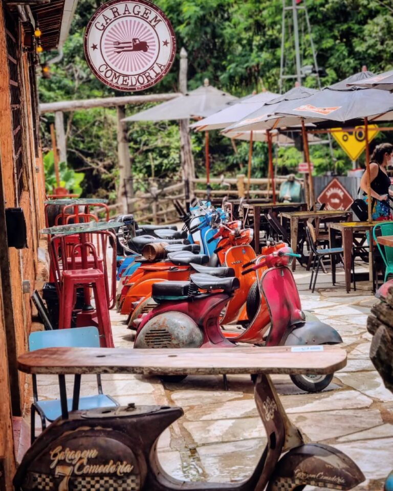 Garagem Comedoria: bar com rock ao vivo em Pirenópolis