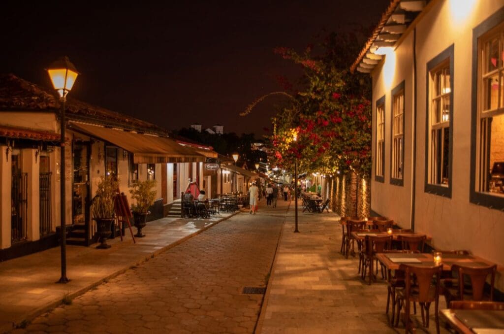 Top cinco restaurantes imperdíveis na Rua do Lazer