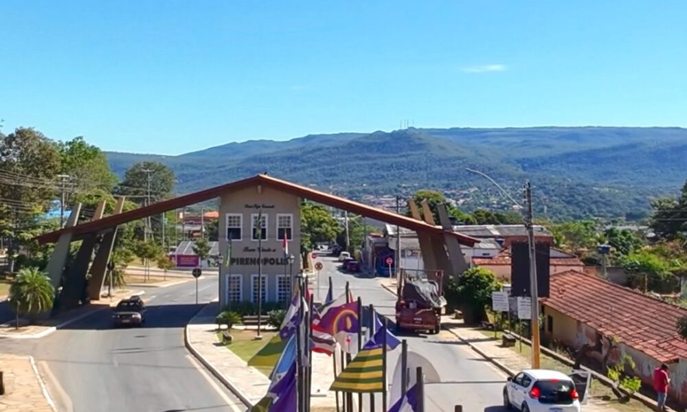O portal que dá boas-vindas à mágica Pirenópolis - jii 20
