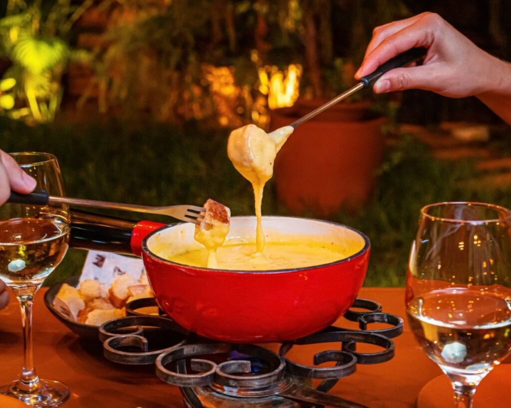 Ursus Burger: hambúrgueres artesanais com o toque suíço - Imagem do WhatsApp de 2025 08 11 as 22.37.09 e030ab48