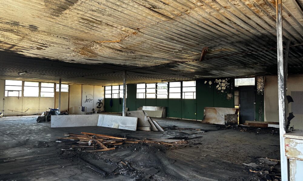 Prédio abandonado em Pirenópolis preocupa moradores - Imagem do WhatsApp de 2025 08 14 as 13.13.53 397bc0b0