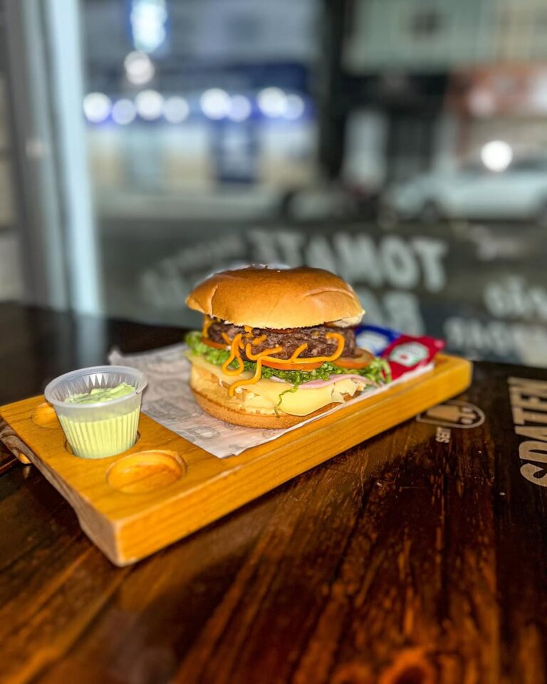 D’Gust Piri: hamburgueria e petiscaria até as 4h da manhã