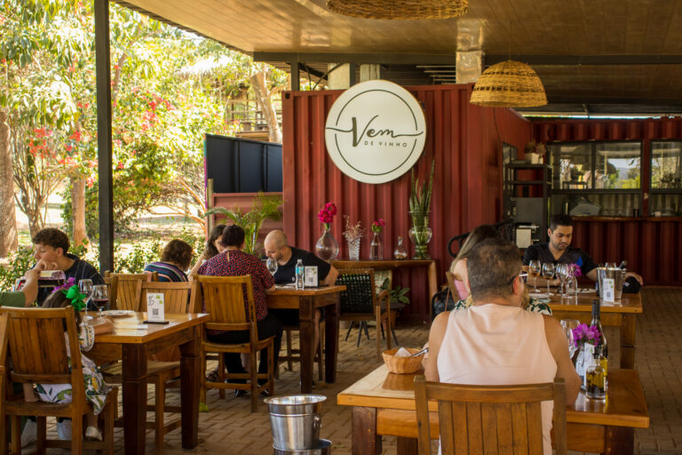 Vem de Vinho Bistrô: gastronomia entre parreirais