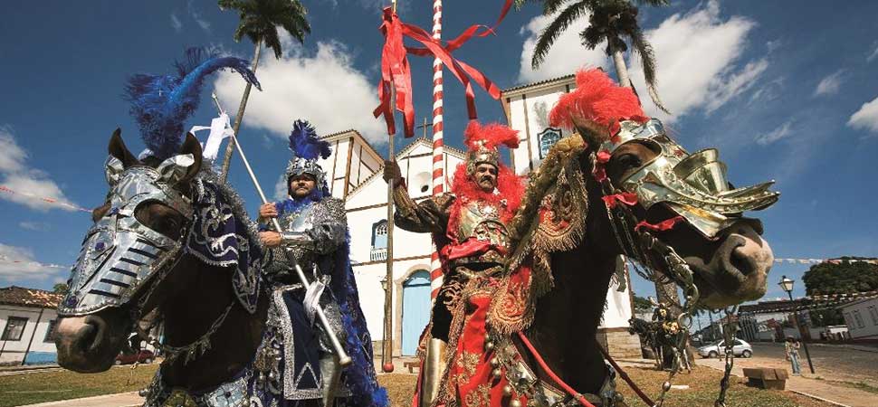 Eventos em Pirenópolis: cultura, tradição e modernidade no Cerrado - agitapirenopolis pirenopolis cavalhadas 2021