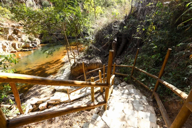 Cachoeira do Coqueiro (Parque do Coqueiro): natureza e conforto a poucos quilômetros de Pirenópolis