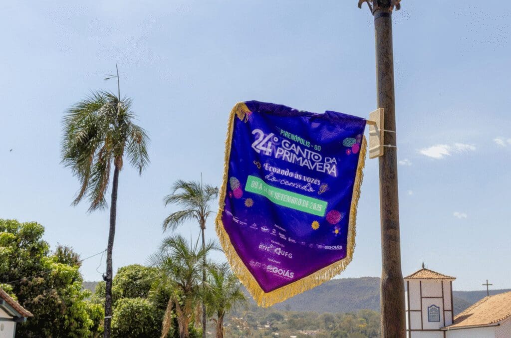 Bandeirolas já anunciam o 24º Canto da Primavera em Piri - jii 19