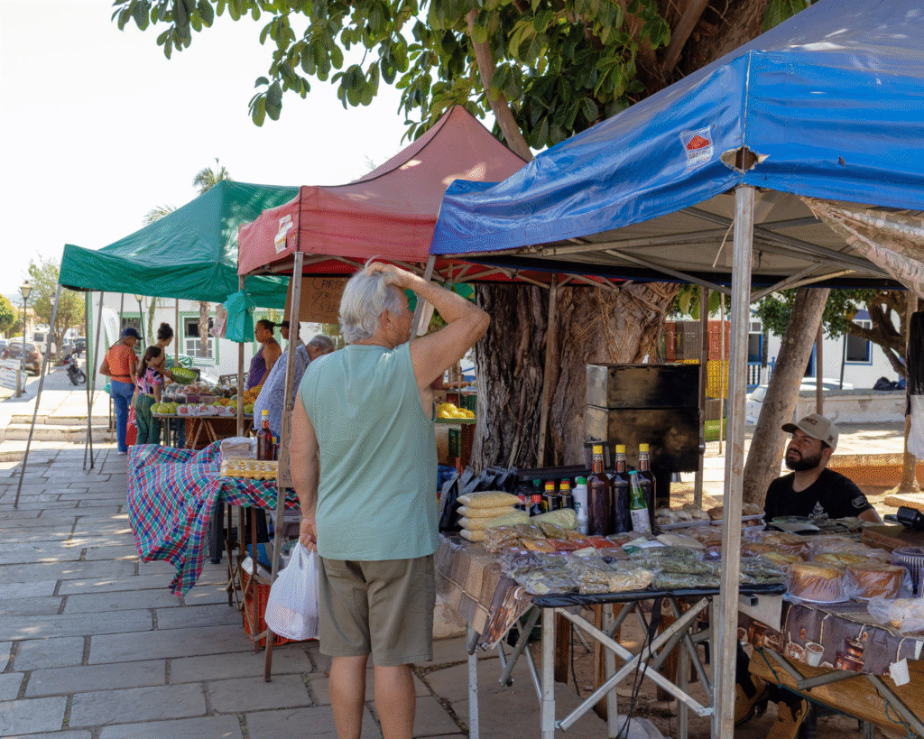 Moradores de Pirenópolis reagem à possível mudança das feiras livres - 73