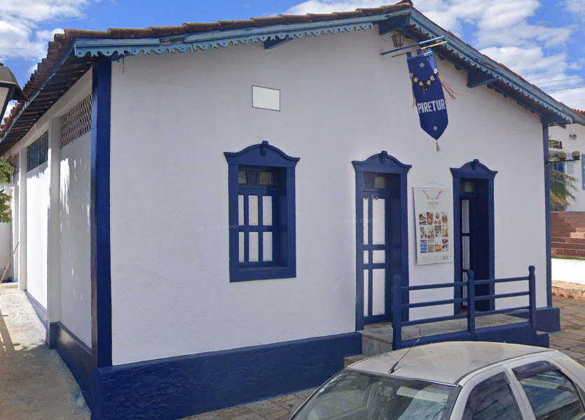 Piretur traz artesanato autêntico de Pirenópolis em ponto cultural no centro histórico - Captura de tela 2025 09 10 155355