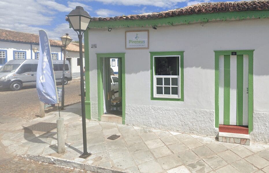 Drogaria Pireneus: tradição farmacêutica no coração de Pirenópolis - Captura de tela 2025 09 24 015725