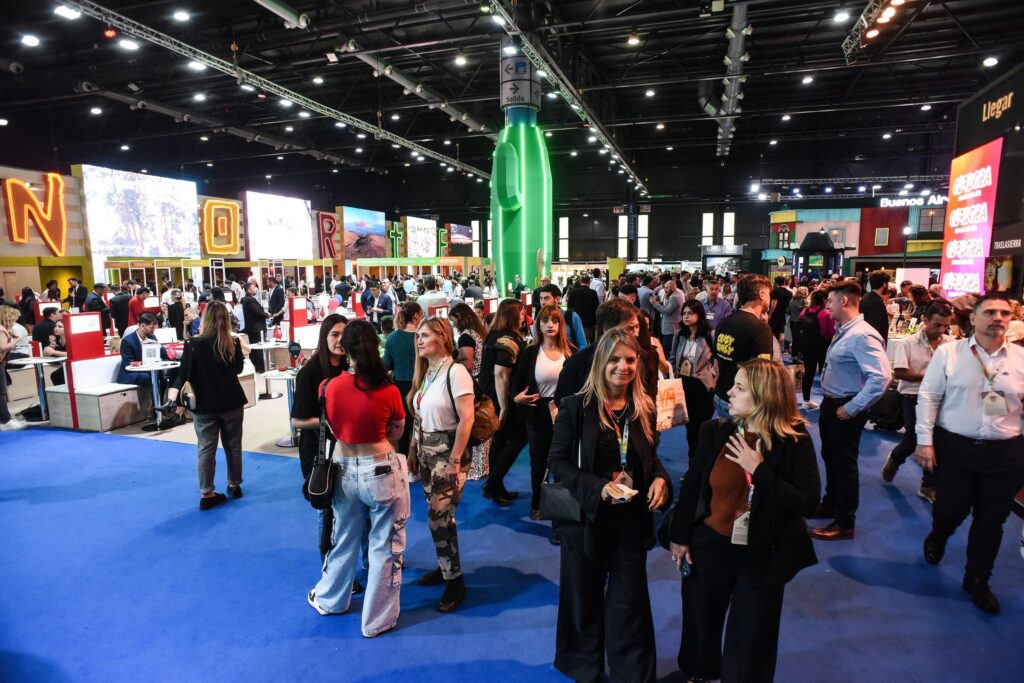 Goiás divulga destinos turísticos na FIT 2025 em Buenos Aires - DSC 3246 scaled 1